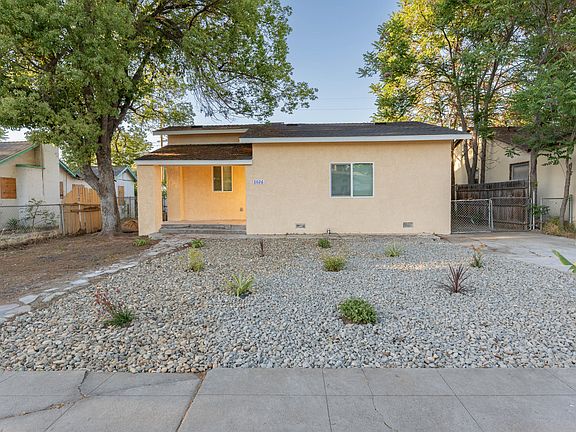 2nd image of 1026 E Tulare Avenue