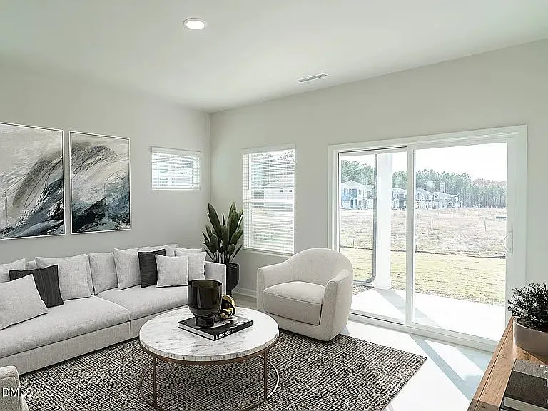 799 Red River Dr — Photo 5