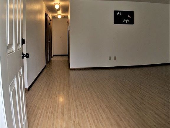 3rd image of 17215 NE 5th St