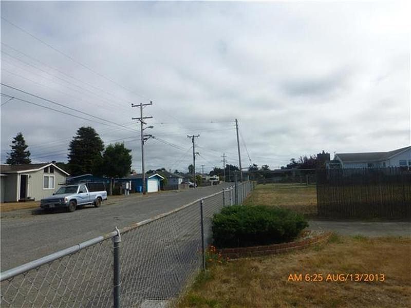 2nd image of 1728 Linton Ave