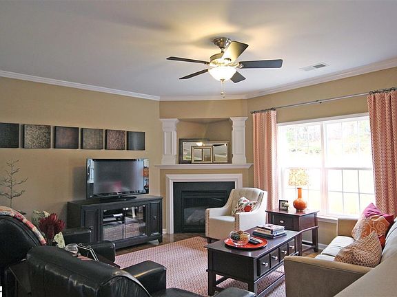 3rd image of 110 War Admiral Way