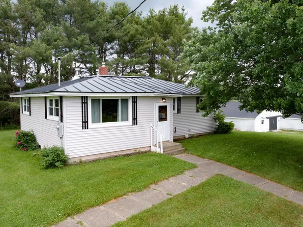 310 Meadow Road, Hampden, ME 04444