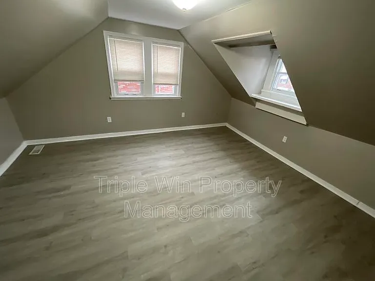802 Rowles Ave — Photo 31