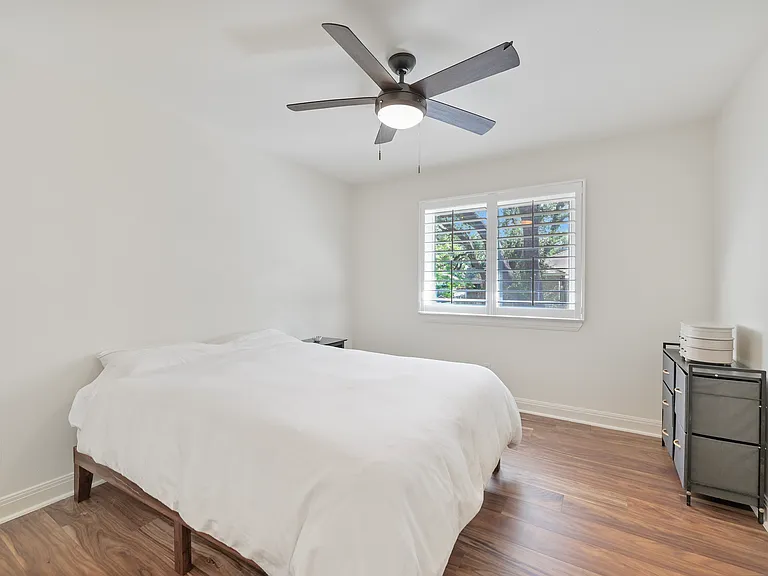 5803 Cedar Cliff Dr — Photo 11