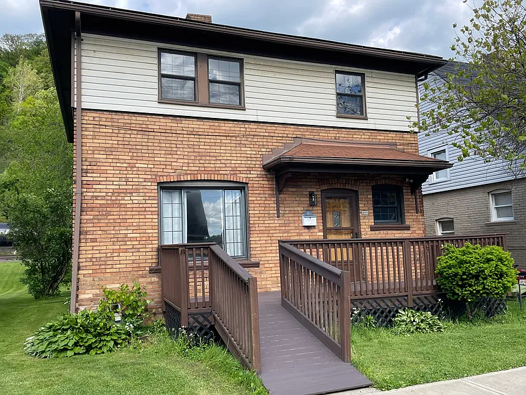 408 Washington St — Photo 26