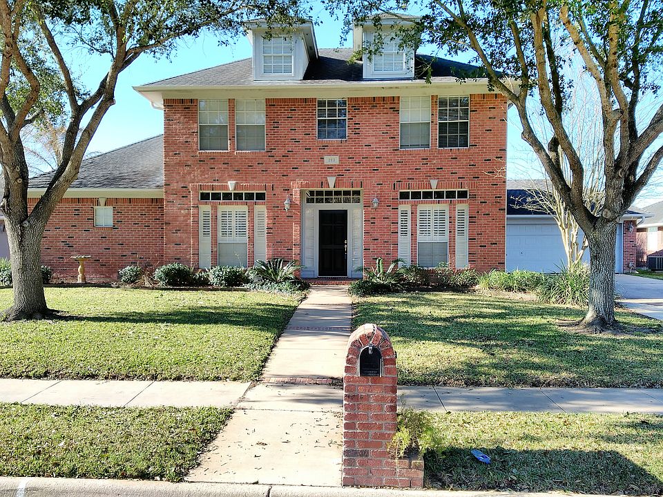 1st image of 203 Wildrose Dr