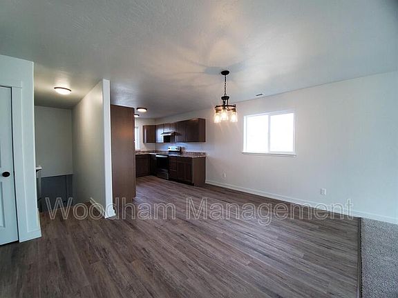 2nd image of 206 11th St #B