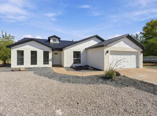 15 Omar Rd, Los Lunas, NM 87031