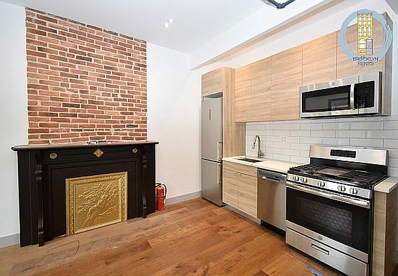 5th image of 1187 Dean St #4L
