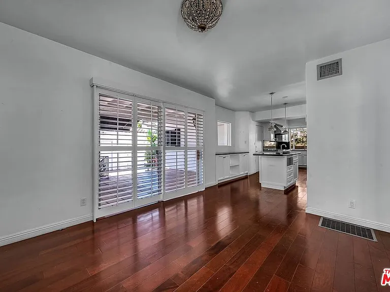 325 El Camino Dr — Photo 7
