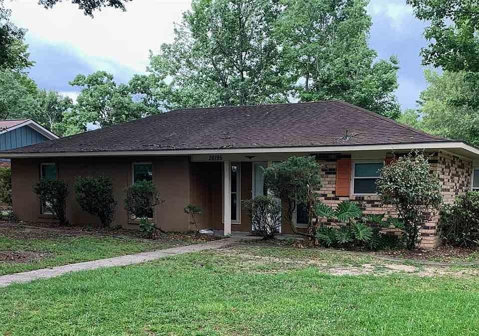 1st image of 26195 Fallen Oaks Dr