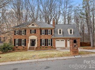 7620 Covey Chase Dr, Charlotte, NC 28210