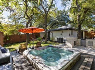 11906 Loch Ness Dr, Dallas, TX 75218