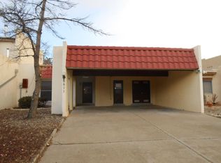 5511 Edie Pl NW, Albuquerque, NM 87114