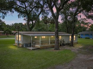 7450 23rd St, Zephyrhills, FL 33540