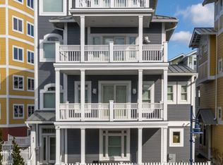 423 E Nashville Ave, Wildwood Crest, NJ 08260