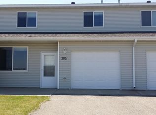2825 N Broadway, Minot, ND 58703