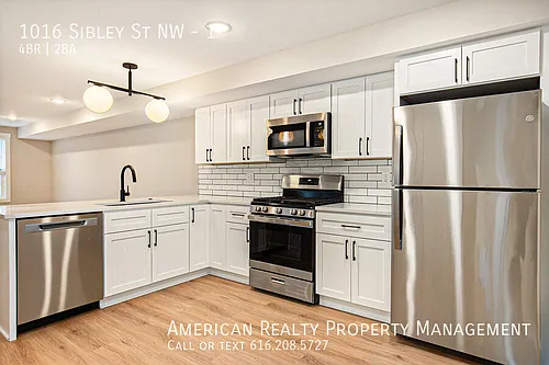 1016 Sibley St NW Photo 1
