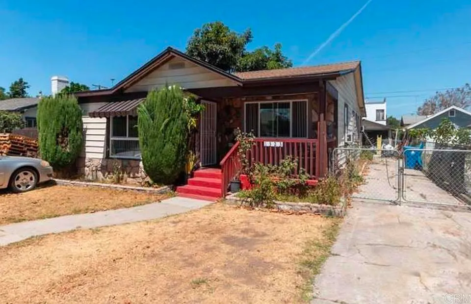 1321 W 60th Pl