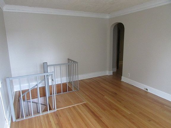 3rd image of 439 S Taylor Ave #1B
