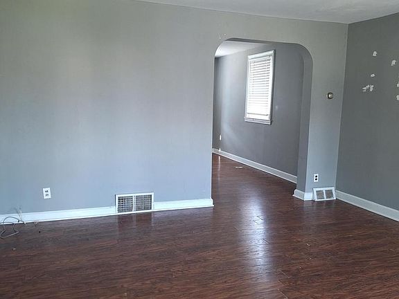 3rd image of 4017 Brunswick Ave