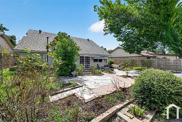 1119 Pinecroft Dr — Photo 45
