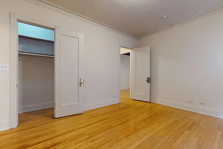 1413-15 E. 57th — Photo 29