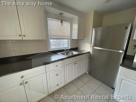 3rd image of 251 Central Ave