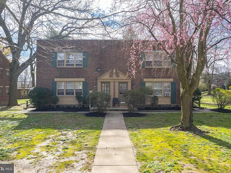 2824 Midvale Ave #M-2824B — Photo 8