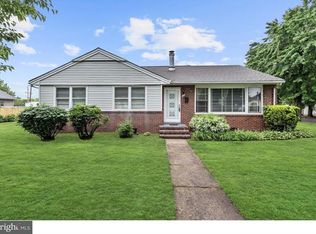 107 Chestnut St, Riverside, NJ 08075