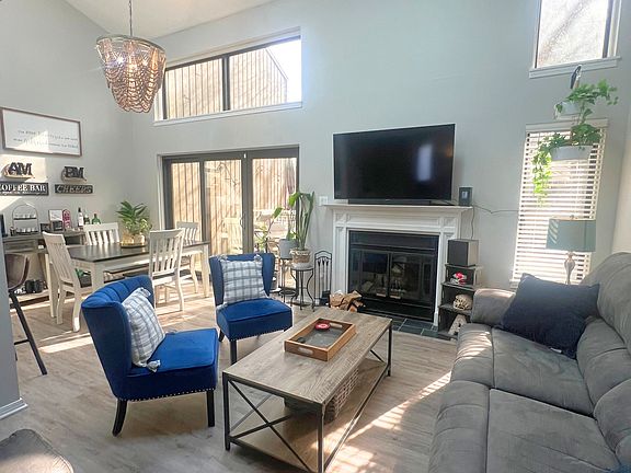 3rd image of 98 Lookout Ridge Dr