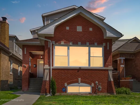 7525 S Luella Ave, Chicago, IL 60649