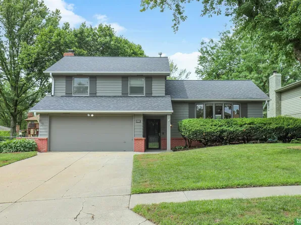 11417 Grand Cir, Omaha, NE 68164