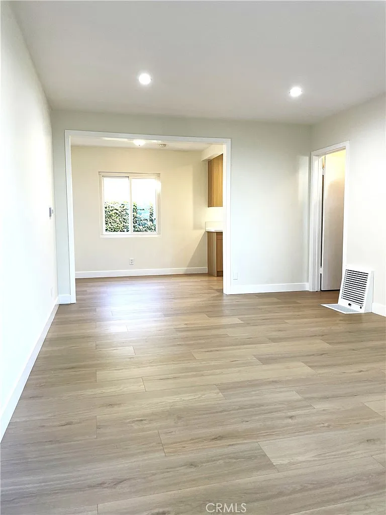 1 bed, 600 sqft, $2,200 — Photo 3