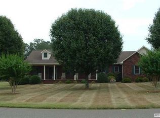 119 Meadow Oaks Dr, Statesville, NC 28625