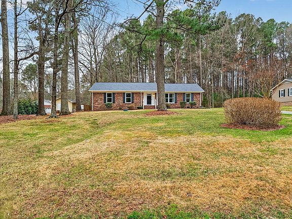 4th image of 707 Donlee Dr