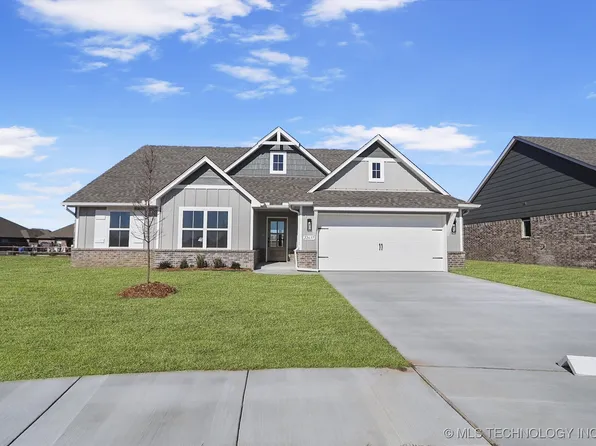 22637 E 106th St S, Broken Arrow, OK 74014