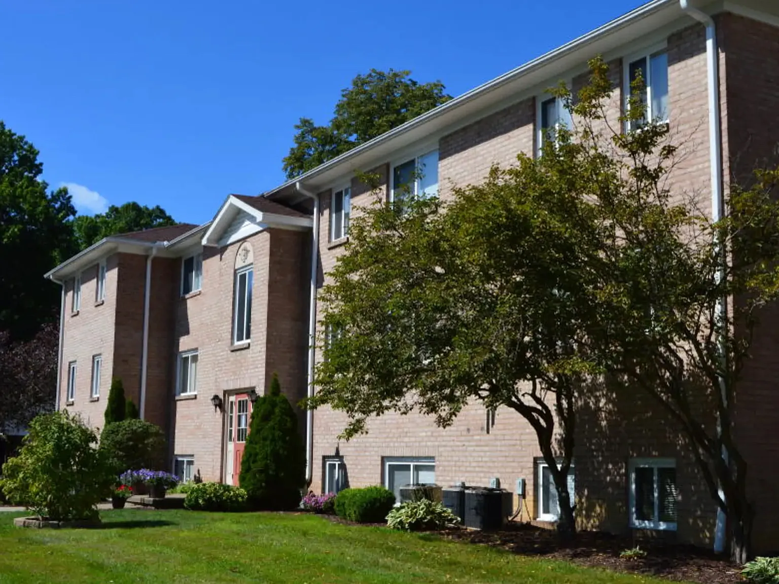 Millcreek Village apartments — Photo 3