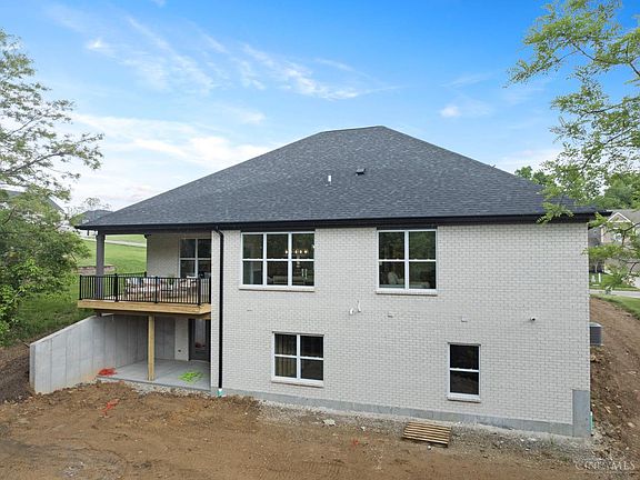 4th image of 8641 Doris Pl
