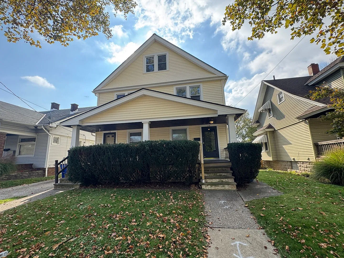 4103-4105 Cypress Ave Cleveland Oh 44109 MFH2 .T2 — Photo 1