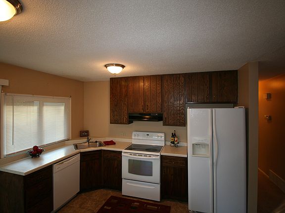 2nd image of 3210 Marice Ct