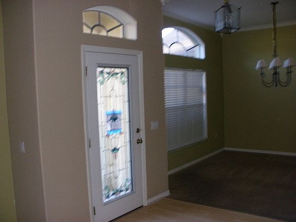 3rd image of 23 Westridge Ln