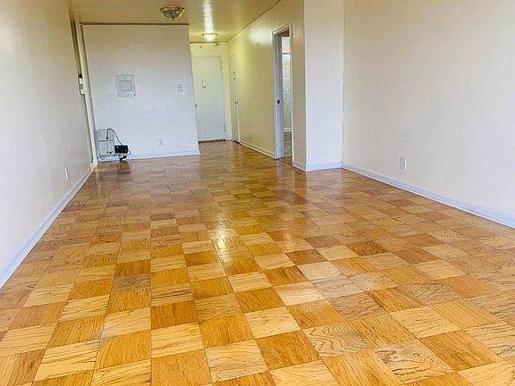 5th image of 225 Saint Pauls Ave APT 8E
