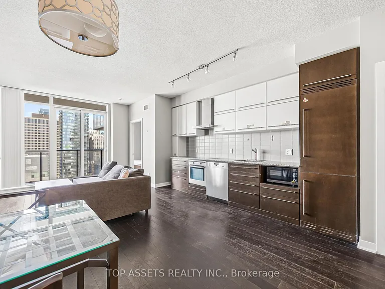 770 Bay St #2112 — Photo 5