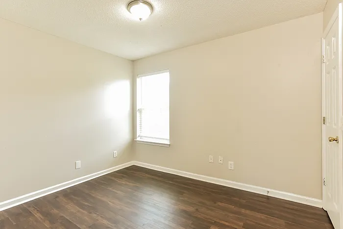 496 Cedar Park Cir — Photo 14