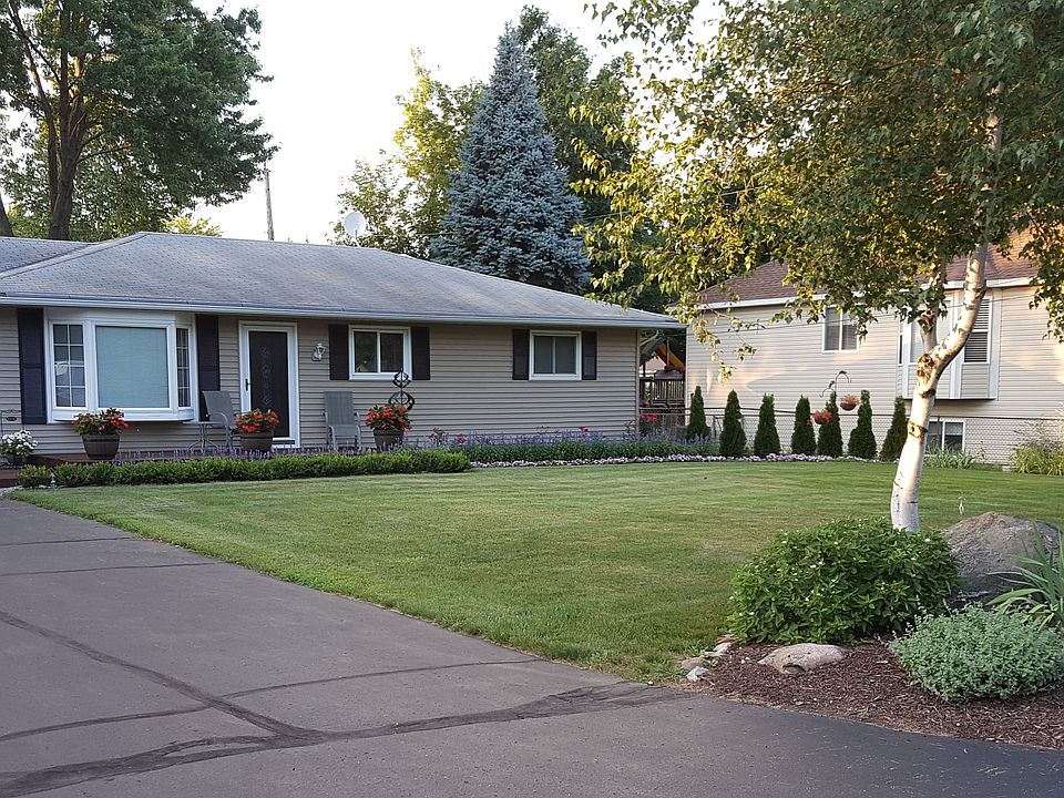 1st image of 3056 Detroit Dr