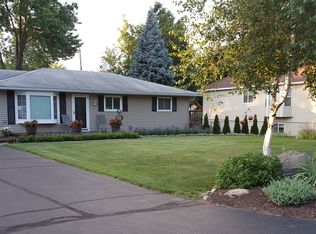 3056 Detroit Dr, Waterford, MI 48329