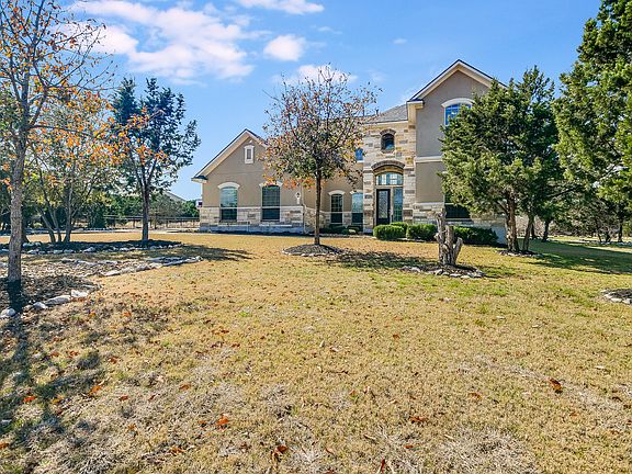 2nd image of 2139 Oakwood Holw
