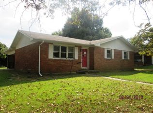 867 Stanford Dr, Sikeston, MO 63801