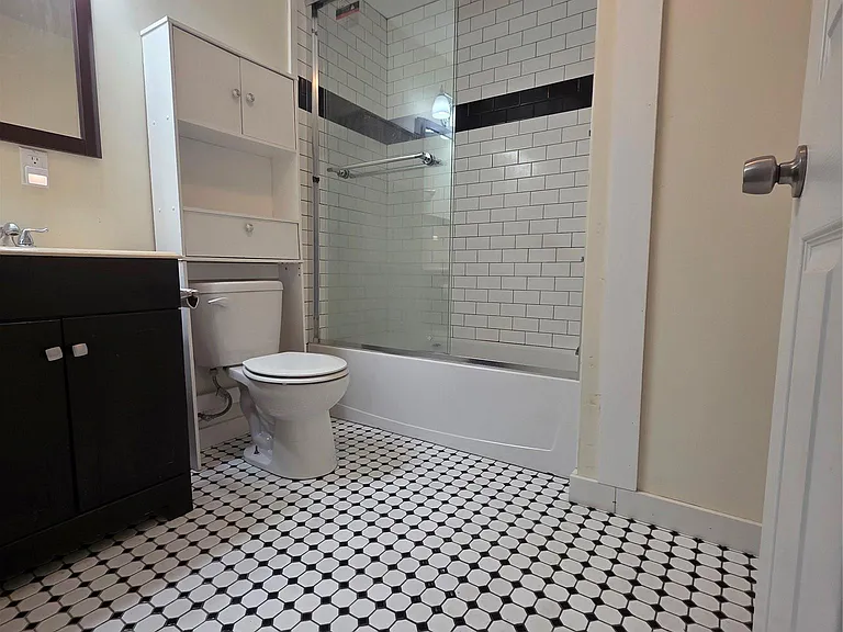231 Reynolds Rd #11 — Photo 9